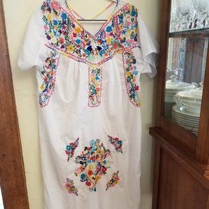 Floral Embroidered Dress Muumuu Size XL 1X